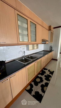 3-BR Condo at Baan Suanpetch Condominium near BTS Phrom Phong (ID 2742075)