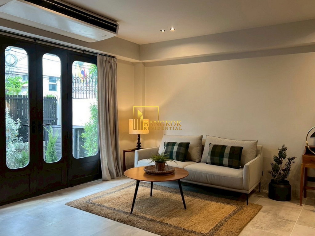 รูป Modern 4 Bedroom Townhouse in Phra Khanong - BR49048TH - รูปที่ 3/17