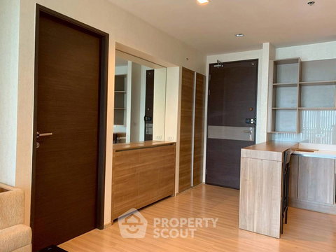 คอนโด 2-ห้องนอน ที่ ริธึ่ม สาทร ใกล้ BTS สะพานตากสิน (ID 2746251)