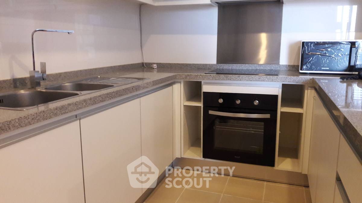 รูป คอนโด 2-ห้องนอน ที่ มิลเลนเนียม เรสซิเด้นส์ แอท สุขุมวิท คอนโดมิเนียม ใกล้ BTS อโศก (ID 2738517) - รูปที่ 6/9