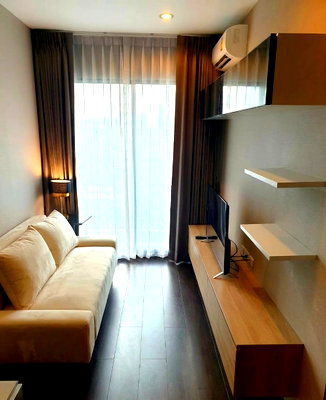 Condos for rent : For rent C Ekkamai, beautiful room, very good price, very livable, fully furnished. DS2517 | Line @dstay