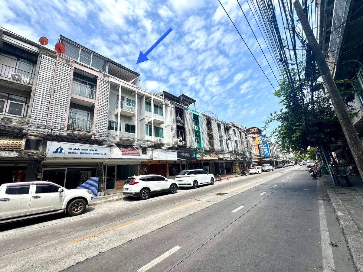 รูป WS6905 ✨ ให้เช่า ตึกแถวรีโนเวทใหม่ เหม่งจ๋าย 🏢 ทำเลค้าขายดี ใกล้ MRT เพียง 39,000/เดือน! - รูปที่ 2/11