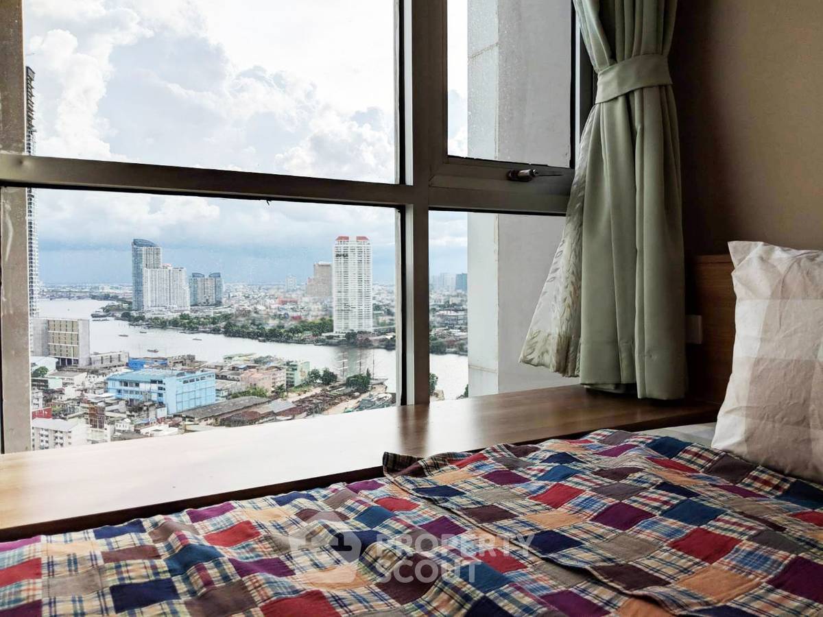 รูป คอนโด 2-ห้องนอน ที่ ริธึ่ม สาทร ใกล้ BTS สะพานตากสิน (ID 2744493) - รูปที่ 3/9