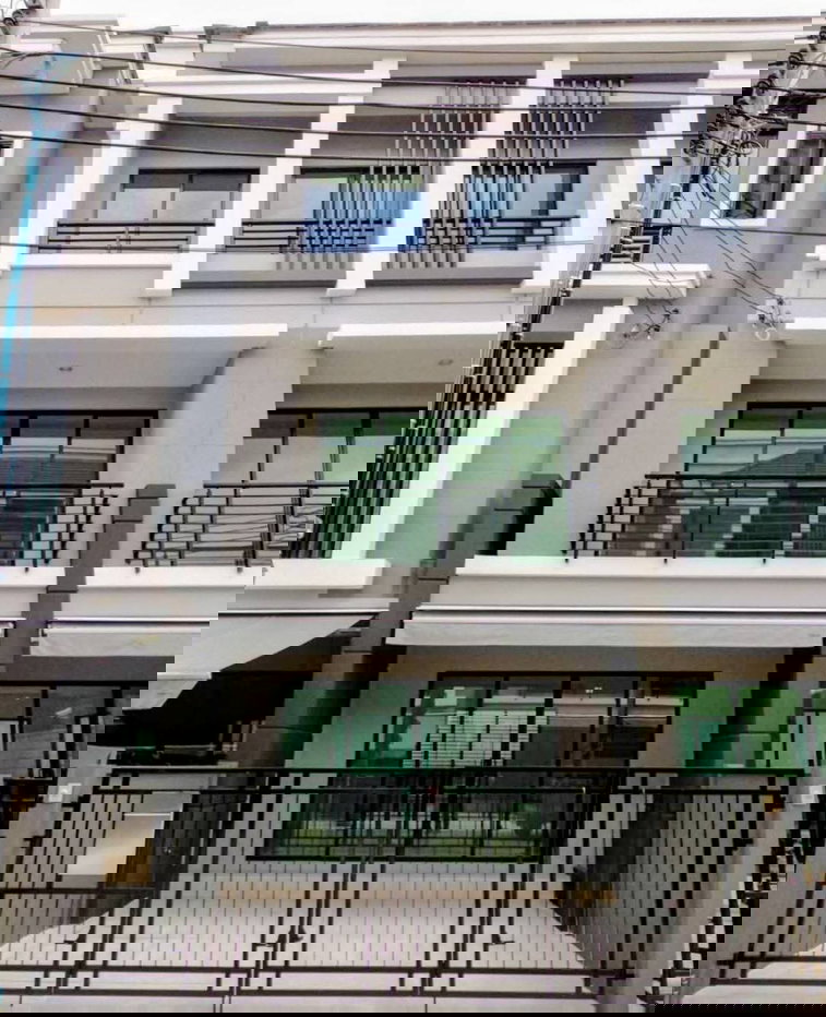 รูป MTR30 เช่า ทาวน์โฮม 3 ชั้น "บ้านกลางเมือง สุขสวัสดิ์" ติดถนนใหญ่ ใกล้รถไฟฟ้าสายสีม่วง! - รูปที่ 1/8