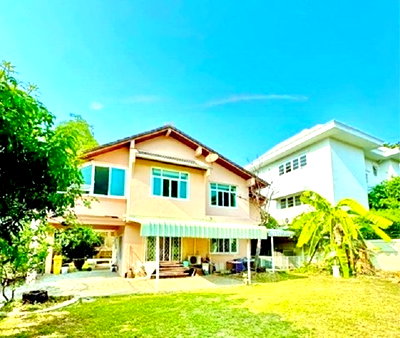 เช่าบ้านเดี่ยว ม.กรุงเทพ กล้วยน้ำไท : บ้านเดี่ยว 2ชั้น 4 นอน MRTเพชรบุรี 2.16กม. 3 น้ำ รักสัตว์ BTSทองหล่อ 2.49กม ศูนย์วิจัย 50 ตร.ว..บ้านเดี่ยวสุดหรู BTSเอกมัย พระราม 9