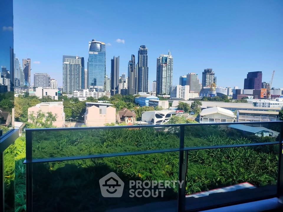รูป คอนโด 2-ห้องนอน ที่ เดอะ รูม สุขุมวิท 38 ใกล้ BTS เอกมัย (ID 2746266) - รูปที่ 2/12