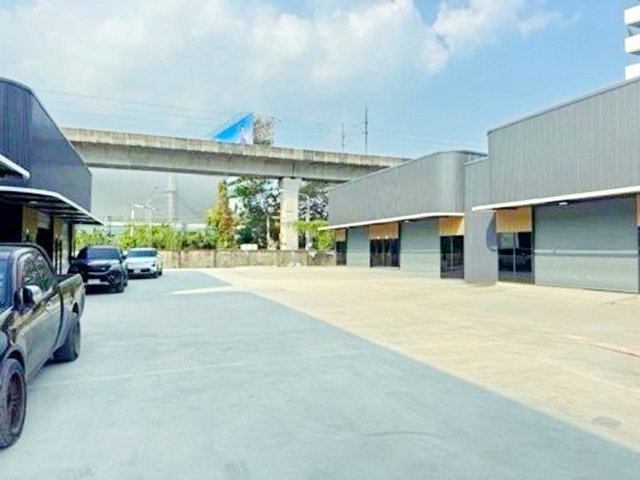 รูป โกดังพร้อมออฟฟิศสร้างใหม่ ใจกลางเมือง ศรีนครินทร์ 10-20 ทำเลศักยภาพในย่านพระราม 9 พัฒนาการ 50 ตร.ว. 114–140 ตร.ม. ใกล้ม.เกษมบัณฑิต 800 ม. - รูปที่ 7/8