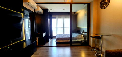 Condos for rent : #Condo for Rent with Chao Phraya River Bend View 🌅
