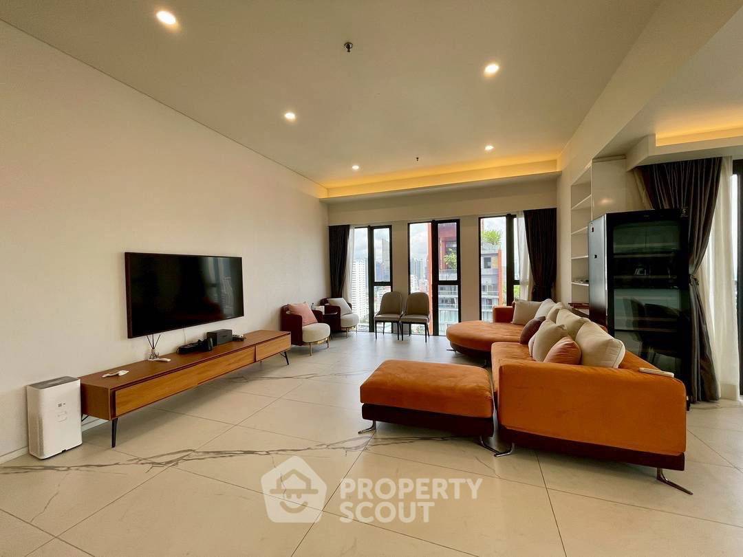 รูป คอนโด 3-ห้องนอน ที่ ไซมิส เอ๊กซ์ตลูซีฟ สุขุมวิท 31 ใกล้ MRT สุขุมวิท (ID 2734380) - รูปที่ 2/20