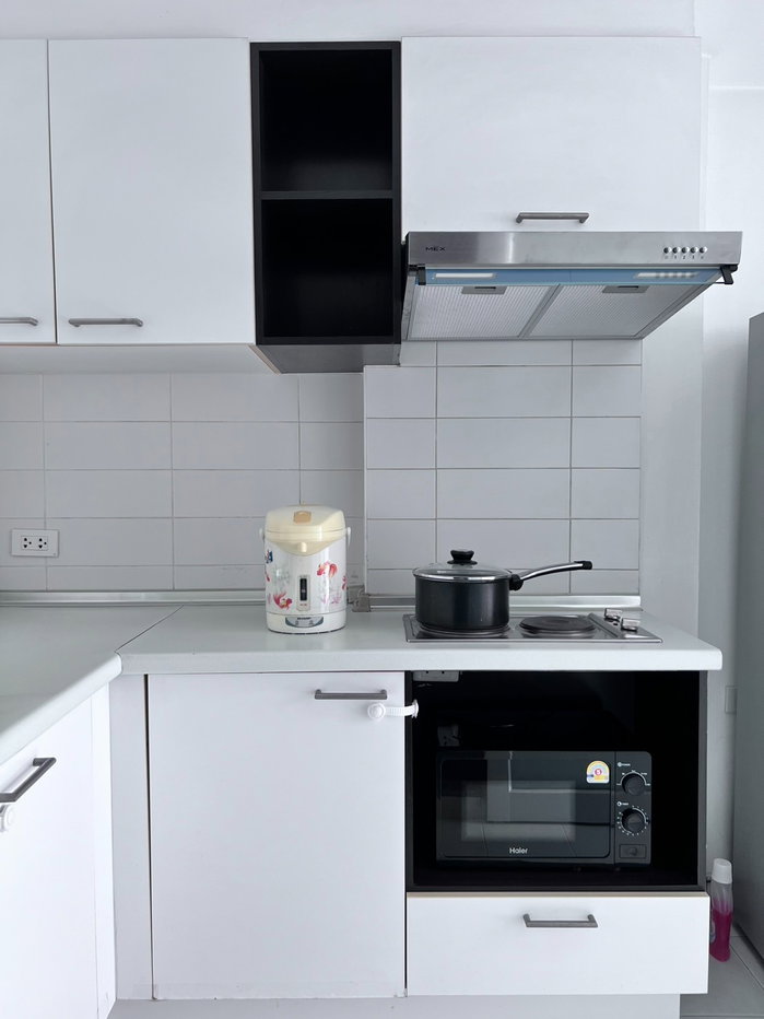 รูป ขายคอนโดห้องมุม Lumpini Ville ศูนย์วัฒนธรรม เฟอร์ครบ Built-in ทั้งห้อง หิ้วกระเป๋าเข้าอยู่ได้เลย ทำเลดี ใกล้ MRT ห้วยขวาง - รูปที่ 13/17