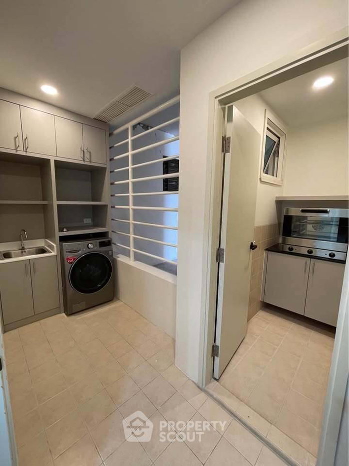 รูป คอนโด 3 ห้องนอน 183 ตร.ม. ชั้น 25 The Empire Place ใกล้ BTS เซนต์หลุยส์ 400 ม. (ID 2746533) - รูปที่ 9/16