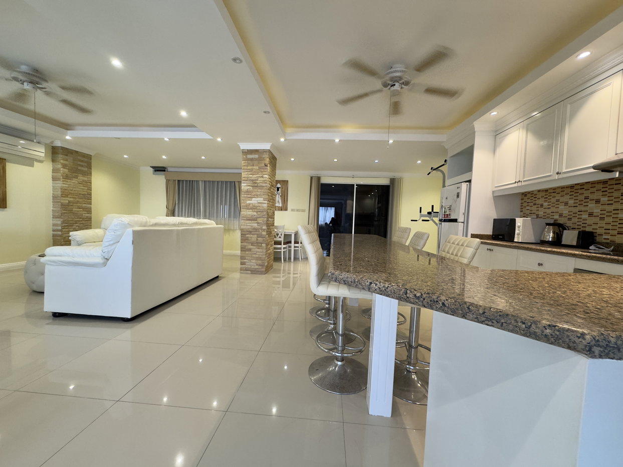 รูป 2 Bedroom Condo for Rent at Pattaya Rungfah in Central Pattaya - รูปที่ 6/11