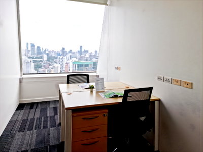 Office for rent Chalermkarnchana Rayong College : Fully serviced private office space for you and your team in Regus Interchange 21