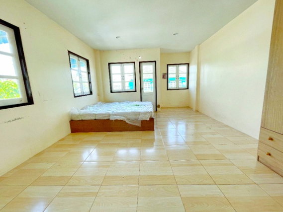 รูป เฉลิมพระเกียรติ ร.9 44-52 ประเวศ ใหญ่มาก 2คูหา ทาวน์เฮาส์ 3 นอน 2 น้ำ ใกล้ สวนหลวง ร.9 900 ม. 24 ตร.ว.188ตร.ม. หลังหัวมุม - รูปที่ 4/8