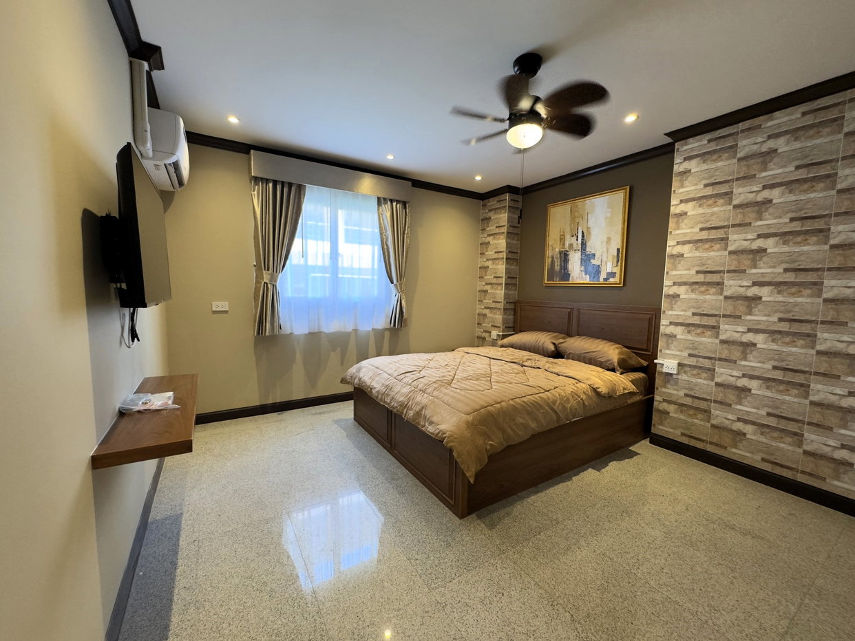 รูป 2 Bed Condo for Rent at Royal Hill Resort in Thappraya Pattaya - รูปที่ 10/18