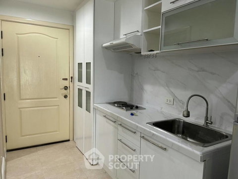 1-BR Condo at Grand Park View Asoke near MRT Sukhumvit (ID 2744508)