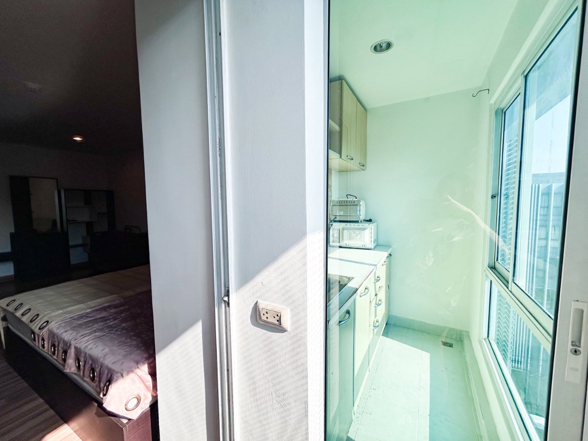 รูป ขายคอนโด รีเจ้นท์โฮม9 ทาสีใหม่มั้งห้อง - รูปที่ 7/9