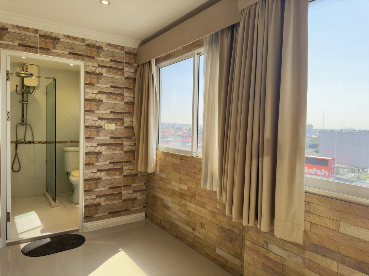 รูป 2 Bedroom Condo for Sale at Pattaya Rungfah in Central Pattaya - รูปที่ 10/11