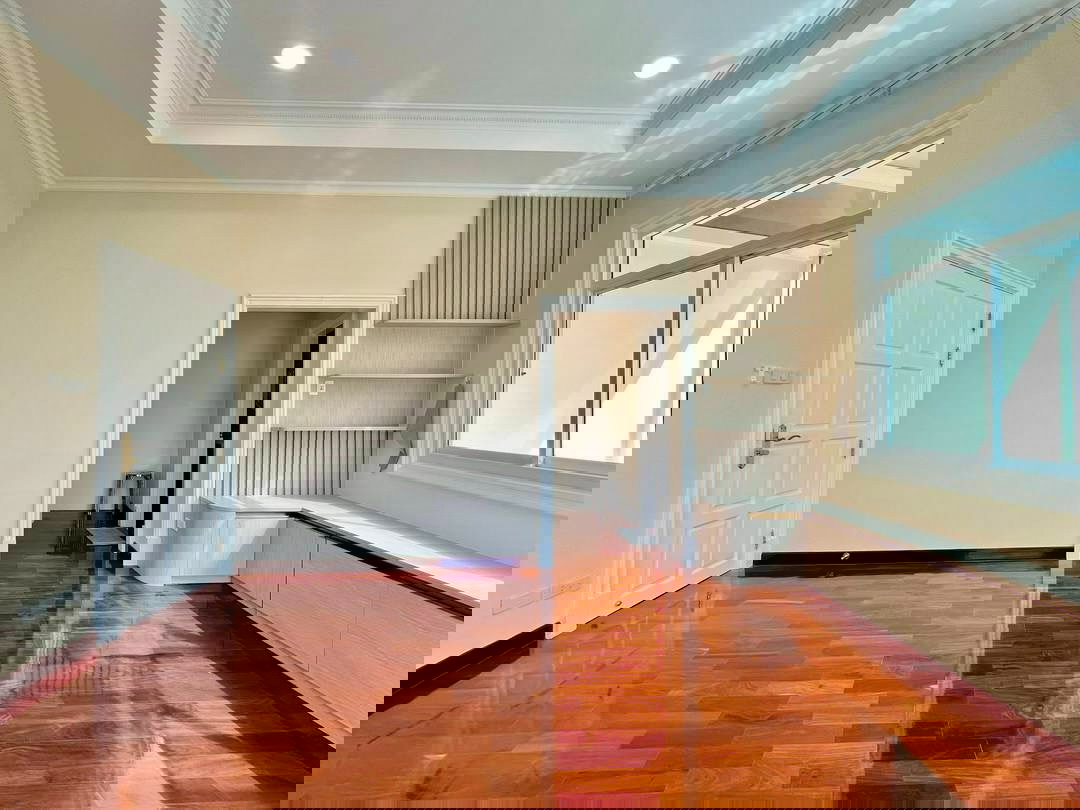 รูป ให้เช่าบ้านเดี่ยว 7 ห้องนอน ใจกลางสุขุมวิท - ซอยปรีดีพนมยงค์ 14 หายากในย่านเอกมัย–ทองหล่อ - รูปที่ 4/15