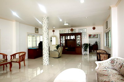 Houses for sale BITEC Bang Na : Five-bedroom detached house for sale in Soi Sukhumvit 60/1, only 7 minute walk from BTS Bangjak Station