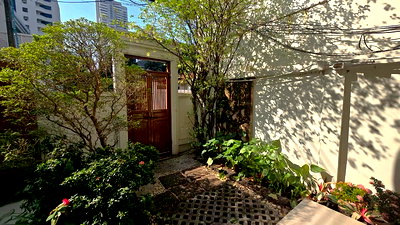 เช่าบ้านเดี่ยว ทองหล่อ 18 : บ้านเดี่ยว 5 ห้องนอน รีโนเวทใหม่ พร้อมพงษ์ ** NO CO-AGENT **