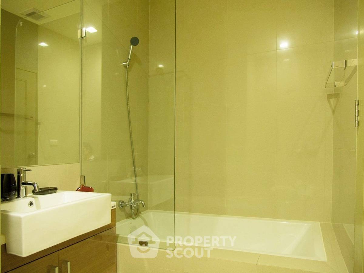 รูป คอนโด 1-ห้องนอน ที่ โนเบิล รีวิล เอกมัย ใกล้ BTS เอกมัย (ID 2737341) - รูปที่ 5/5