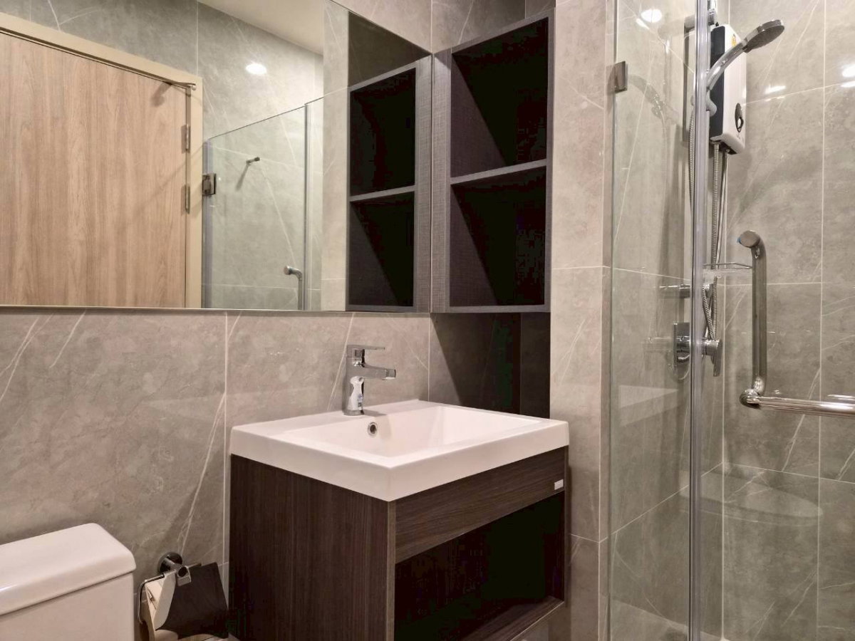 รูป 🟢ER25942 🟢ให้เช่า / For Rent Nue District R9 Rama 9 | 1 ห้องนอน 1 ห้องน้ำ | 💰 21,000 บาท/เดือน - รูปที่ 11/14