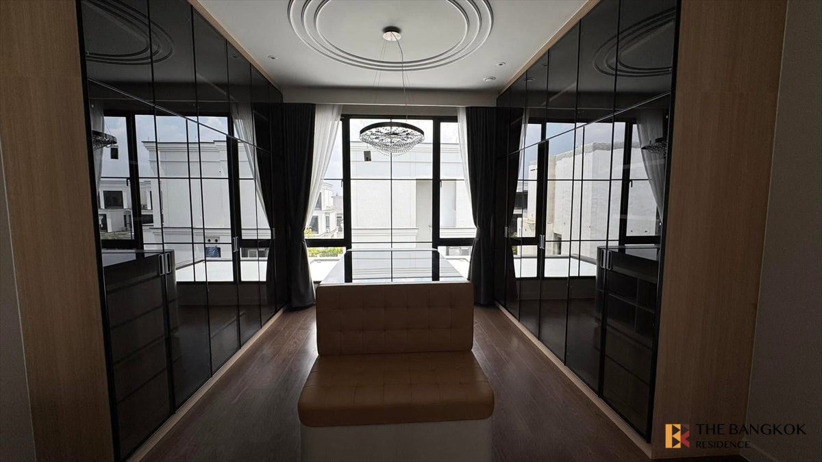 รูป Malton Gates - Krungthep Kreetha 🏡 บ้านเดี่ยว Super Luxury ทำเลทองโซนกรุงเทพกรีฑา ดีไซน์ Courtyard กลางบ้าน 💎 - รูปที่ 3/13