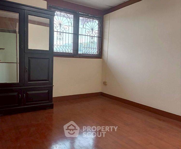 รูป บ้าน 2-ห้องนอน ใน สะพานสูง (ID 2746373) - รูปที่ 6/9