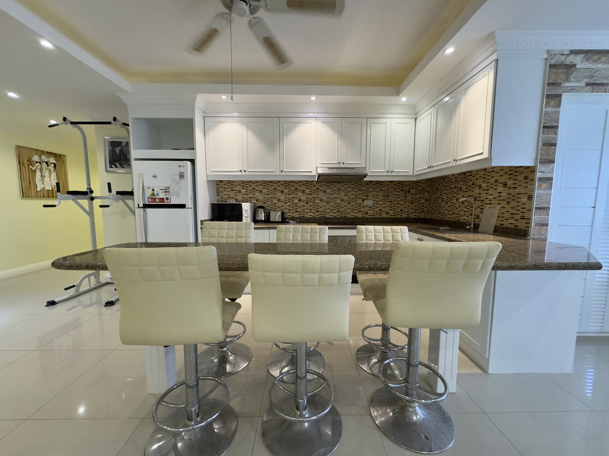 รูป 2 Bedroom Condo for Rent at Pattaya Rungfah in Central Pattaya - รูปที่ 4/11