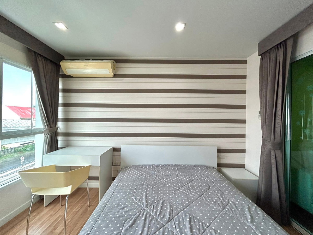 picture We Condo Ekkamai-Raminthra Watcharapol - 14/21