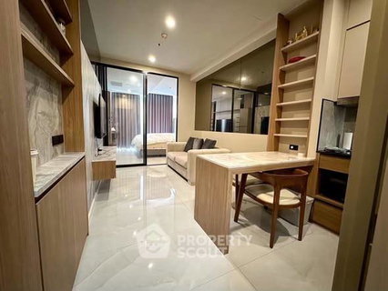 รูปภาพ 1-BR Condo at Noble Ploenchit near BTS Phloen Chit (ID 2713317)