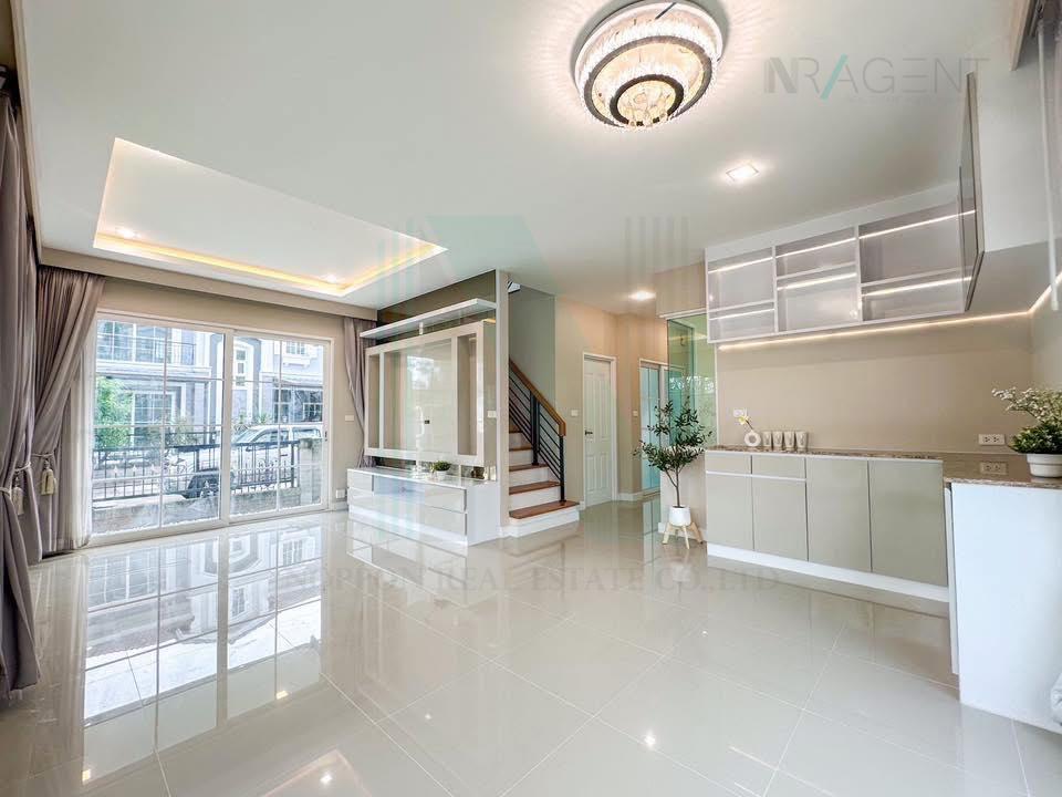 รูป 📌 ขายบ้านแฝด โครงการ โกลเด้น นีโอ สาทร 2 ชั้น 4 ห้องนอน 4 ห้องน้ำ - รูปที่ 2/8