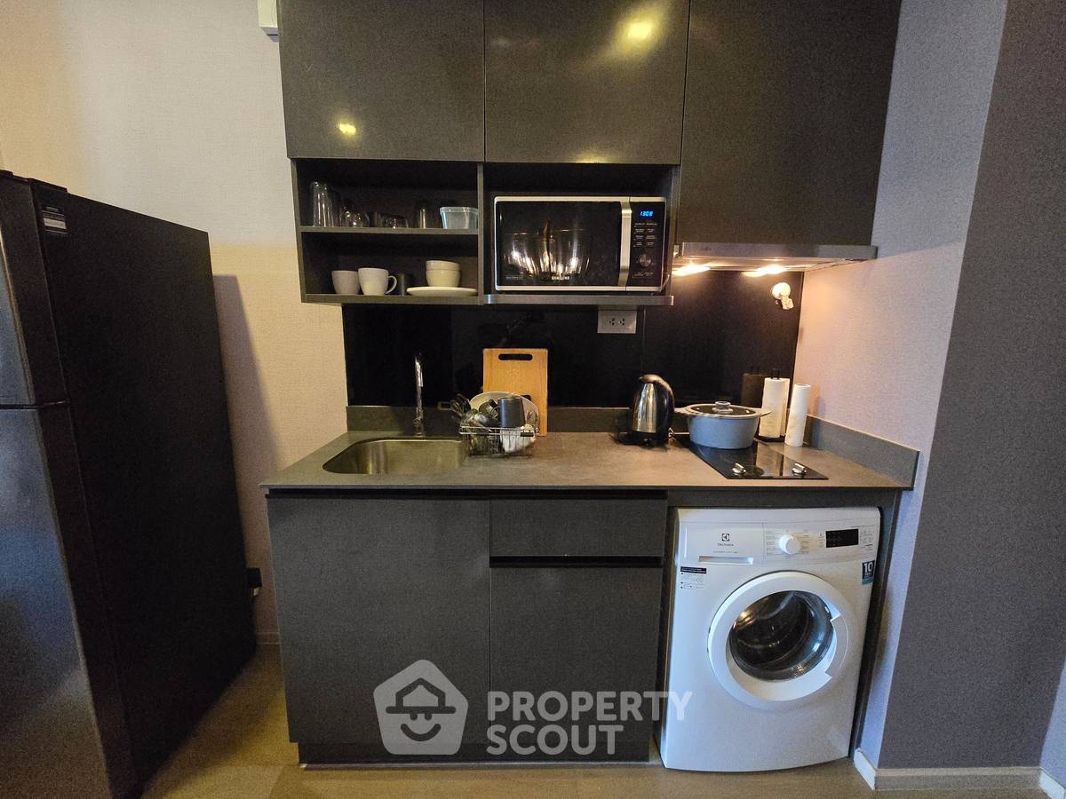 picture High-Floor 2-BR 47 Sqm Condo At Ashton Asoke, 70m To MRT Sukhumvit (ID 2746337) - 15/17
