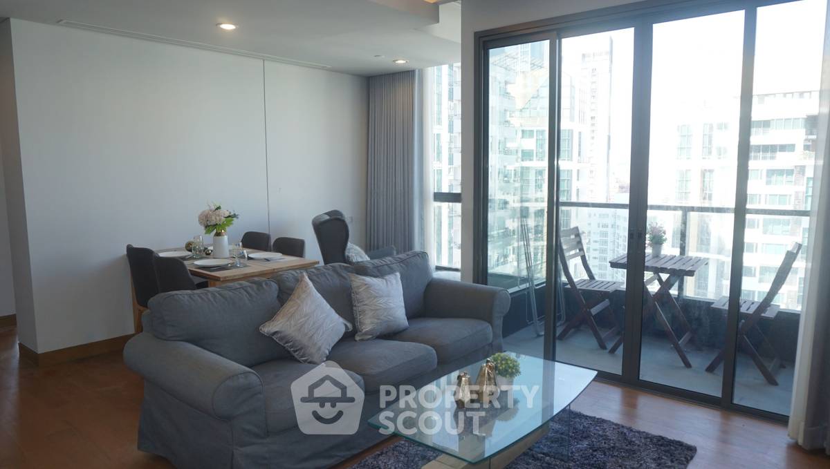 รูป คอนโด 2-ห้องนอน ที่ เดอะ ลุมพินี 24 ใกล้ BTS พร้อมพงษ์ (ID 2738892) - รูปที่ 1/17