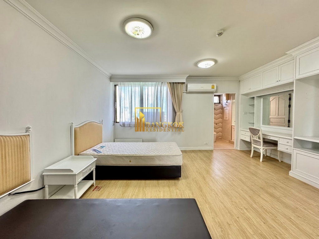 รูป Renovated 3 Bed Apartment in Phrom Phong Area - BR21169CD - รูปที่ 25/41