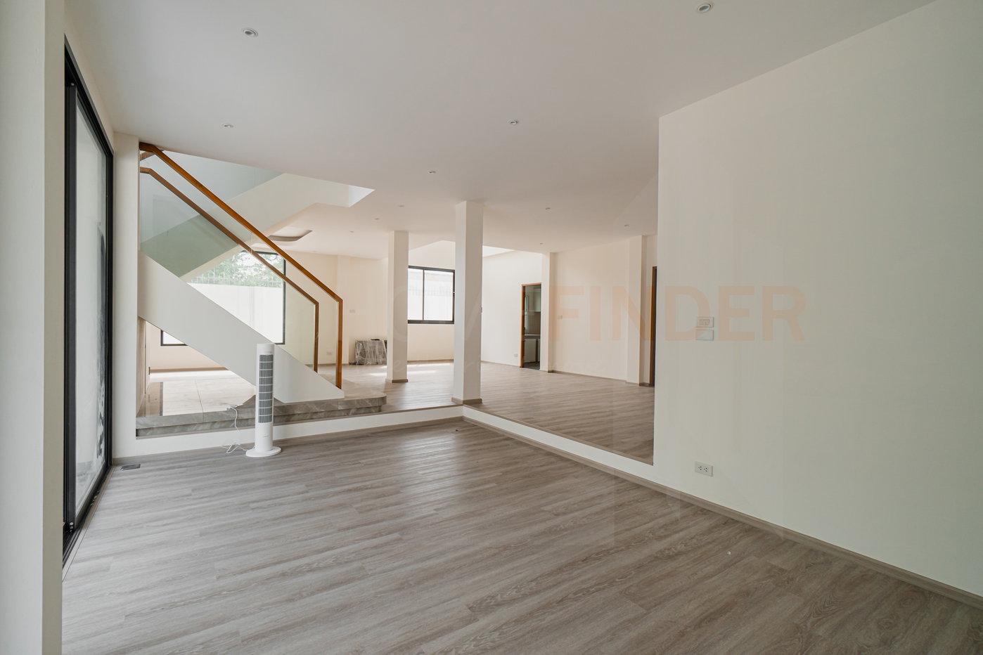 รูป House in Phra Khanong 4 bedrooms, for sale - รูปที่ 13/44