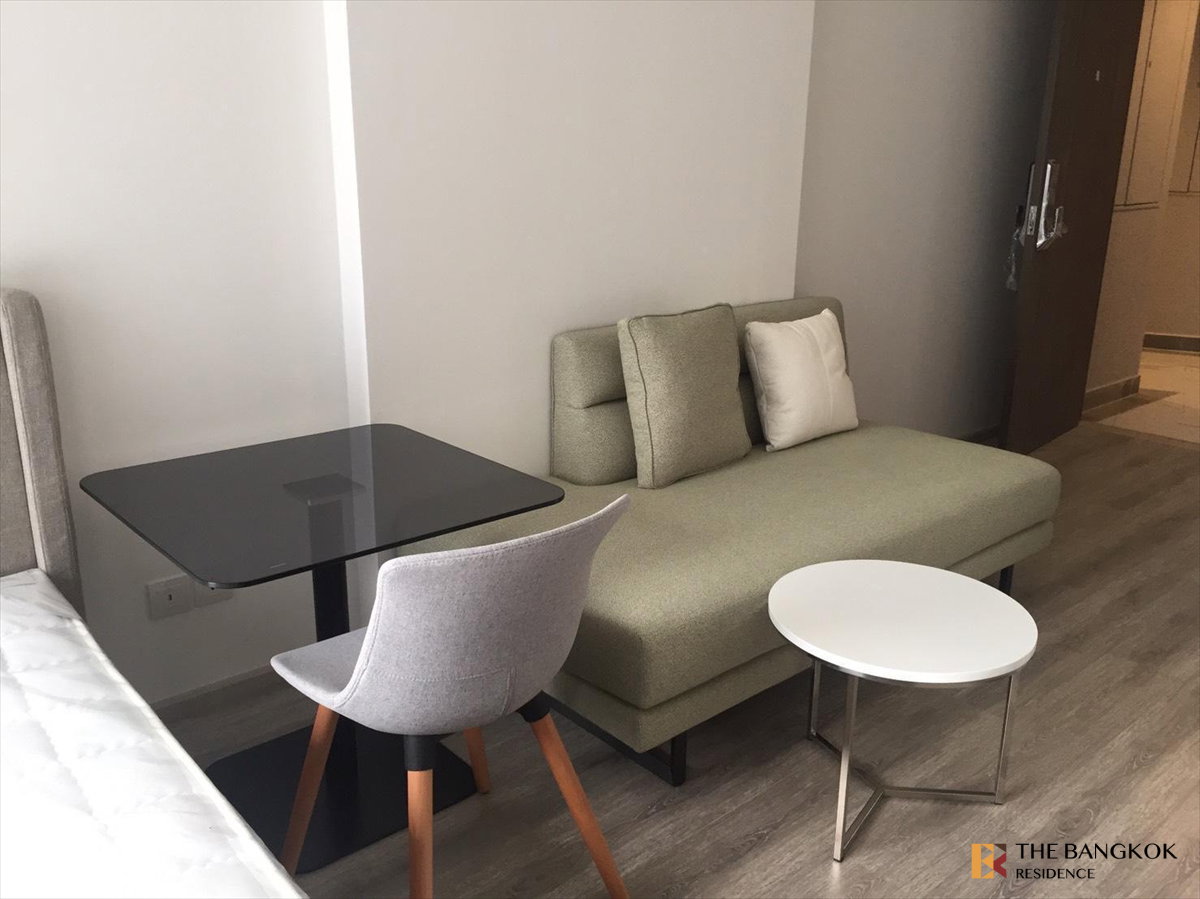 รูป  Condo For Rent 💫 Ideo Mobi Asoke ใกล้ MRT เพชรบุรี ห้อง Studio 25 sqm วิวสวย เพียง 20K 🌃  - รูปที่ 2/9