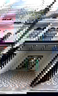 ทาวน์โฮม ถนนอินทามระ : R100 🏡 ขายด่วน ทาวน์เฮ้าส์ 3 ชั้น โซนสุทธิสาร–รัชดา ใกล้ MRT สุทธิสาร  เดินทางเข้าเมืองง่ายมาก เพียง 5.69 ล้านบาทเท่านั้น