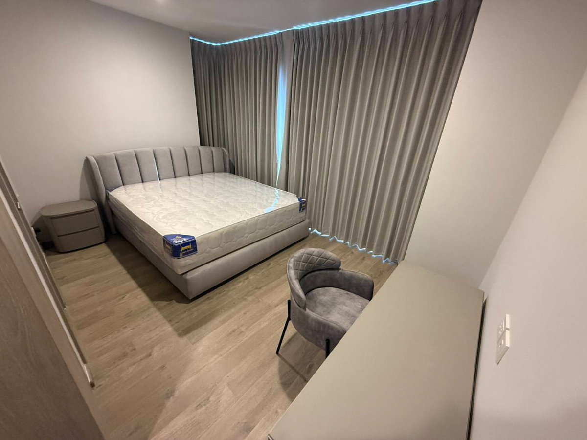 รูป ให้เช่าคอนโด เดอะ คราวน์ เรสซิเดนท์เซส | 2 ห้องนอน 53 ตร.ม. | เฟอร์นิเจอร์ครบ - รูปที่ 2/13