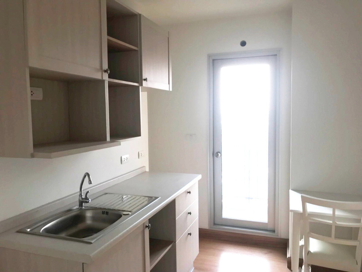 picture Chapter One Modern Dutch 8,500 /month - 3/10