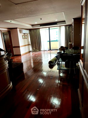 Condos for sale : 2-BR Condo at Las Colinas near BTS Asok (ID 1911958)