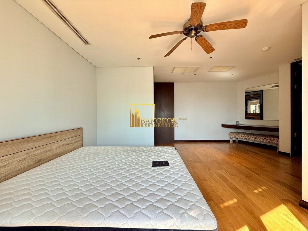 รูป The Lakes | Huge 3 Bedroom Condo For Rent in Asoke Area - BR16293CD - รูปที่ 34/50