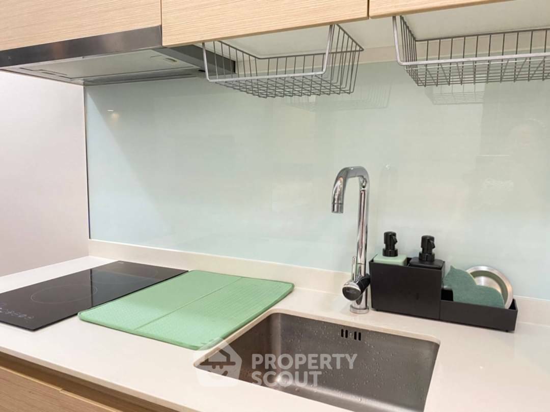 picture 1-BR Condo at Via Botani near BTS Phrom Phong (ID 2746444) - 5/11