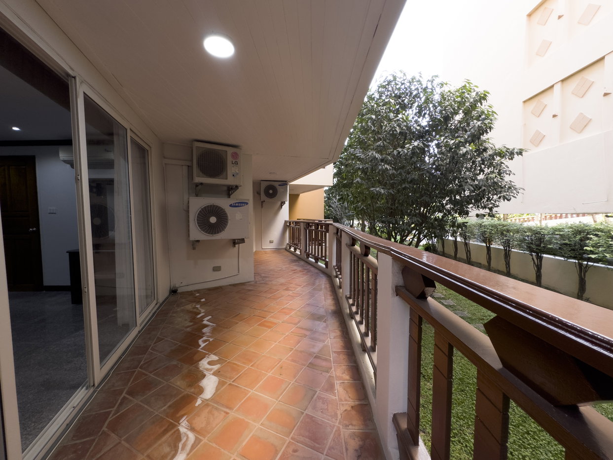 รูป 2 Bed Condo for Rent at Royal Hill Resort in Thappraya Pattaya - รูปที่ 15/17