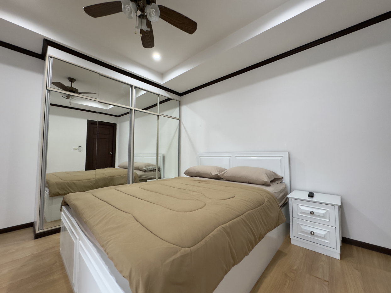 รูป 1 Bed Condo for Rent at Siam Oriental Twins in Pratumnak Hill - รูปที่ 10/18
