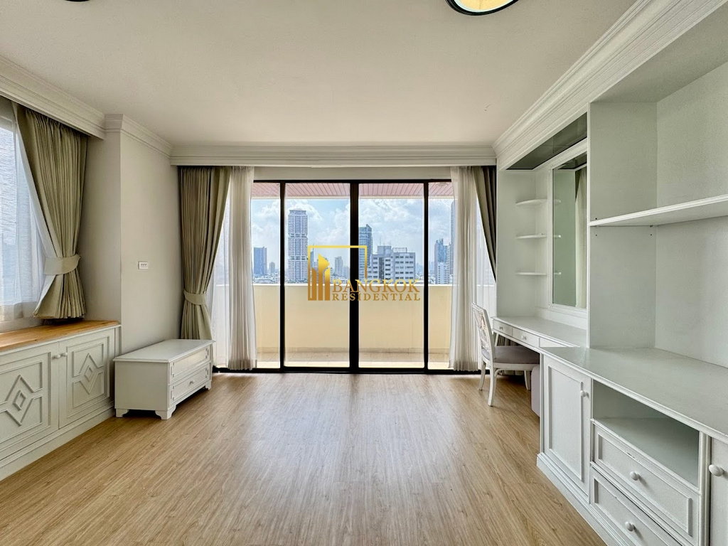รูป Renovated 3 Bed Apartment in Phrom Phong Area - BR21169CD - รูปที่ 17/41