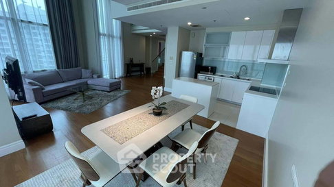 3-BR Condo at Bright Sukhumvit 24 Condominium near BTS Phrom Phong (ID 2737332)