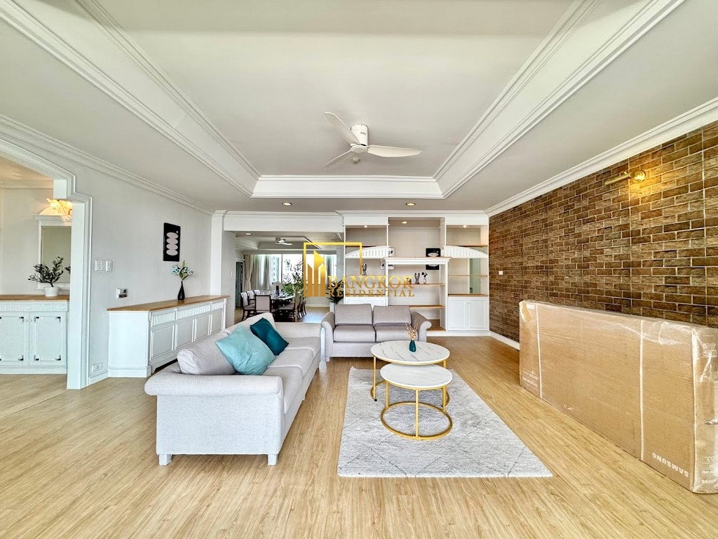 รูป Renovated 3 Bed Apartment in Phrom Phong Area - BR21169CD - รูปที่ 1/41