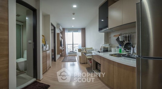 คอนโด 1-ห้องนอน ที่ ริธึ่ม สาทร ใกล้ BTS สะพานตากสิน (ID 391698)